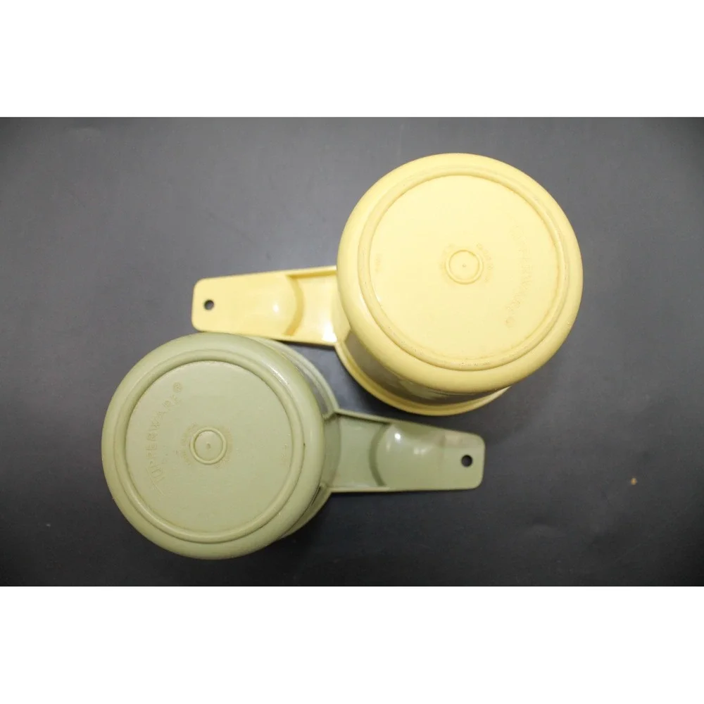 Vintage Tupperware Measuring Cups Set of 6 Green Yellow Nesting Cups